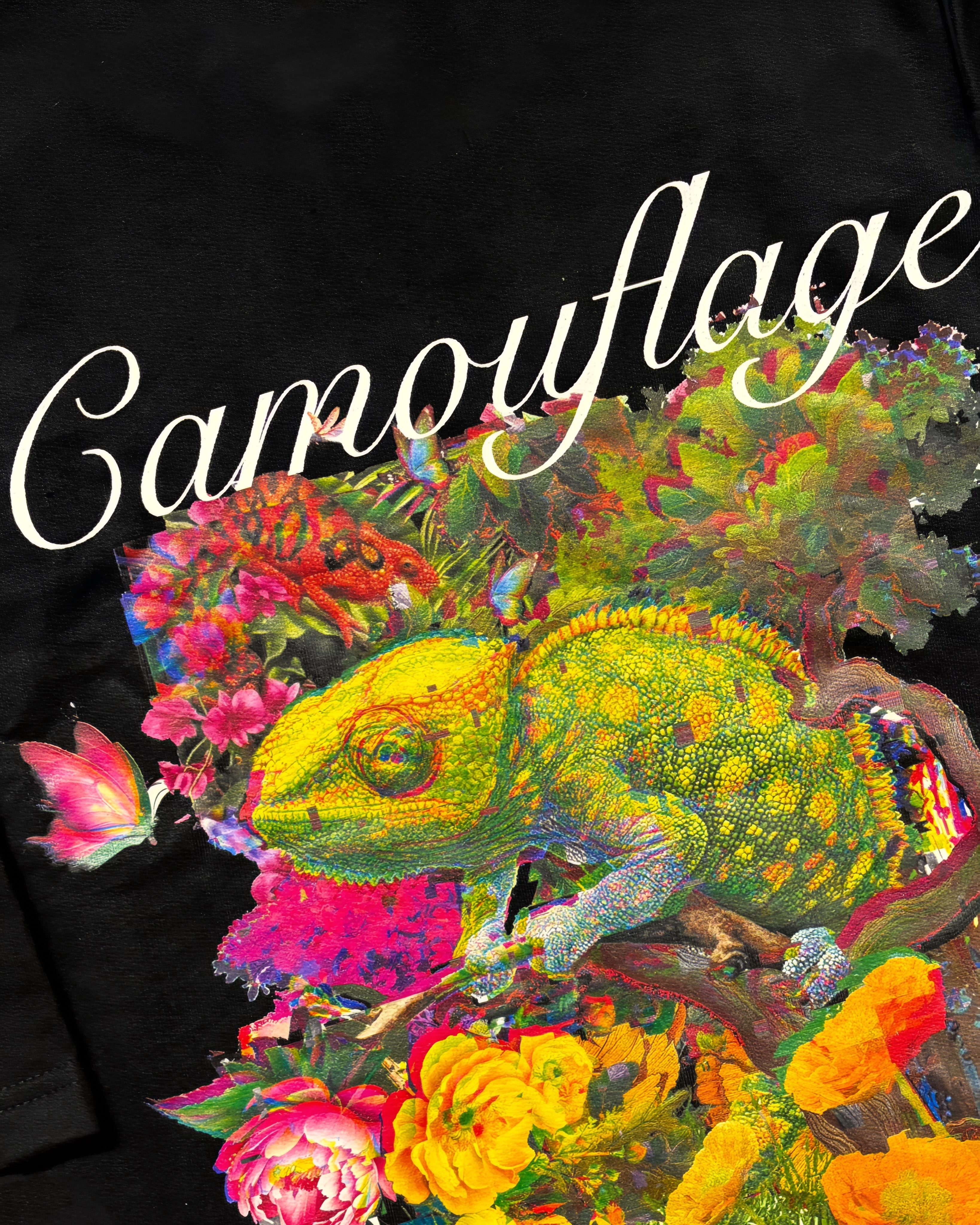 CAMOUGLITCH OVERSIZED T-SHIRT
