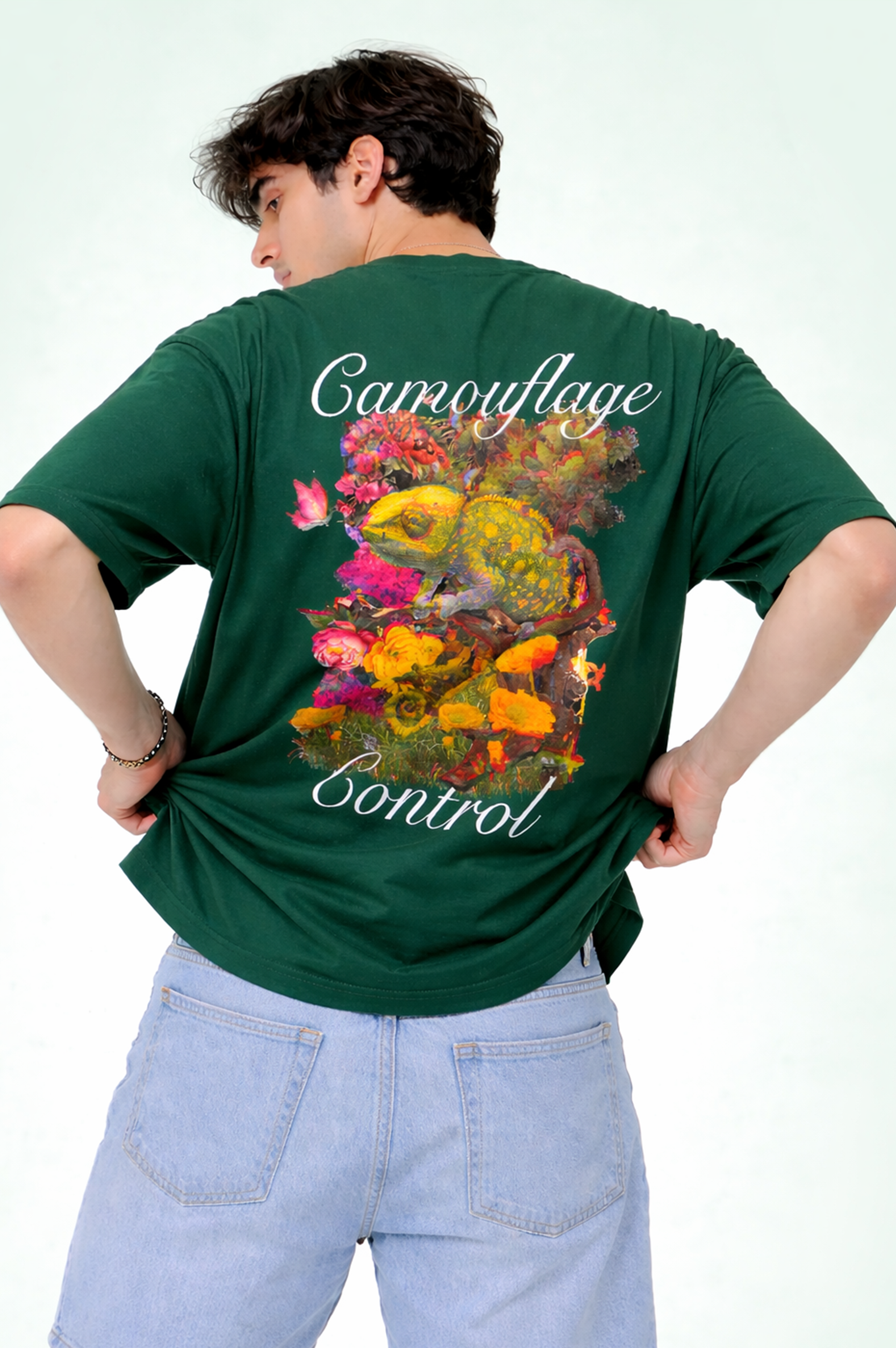 CAMOUGLITCH OVERSIZED T-SHIRT