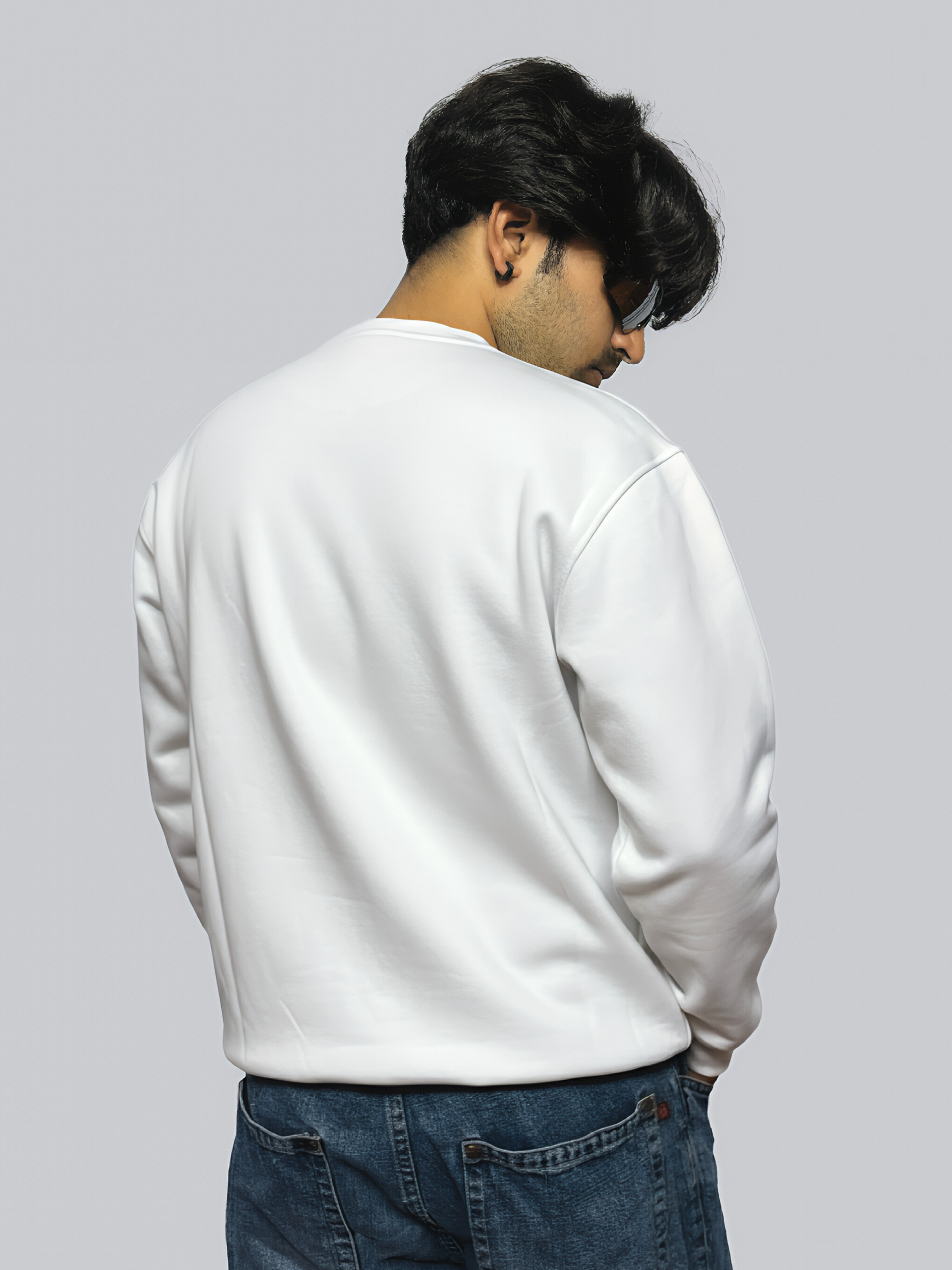 CLOUD WHITE PLAIN SWEATSHIRT